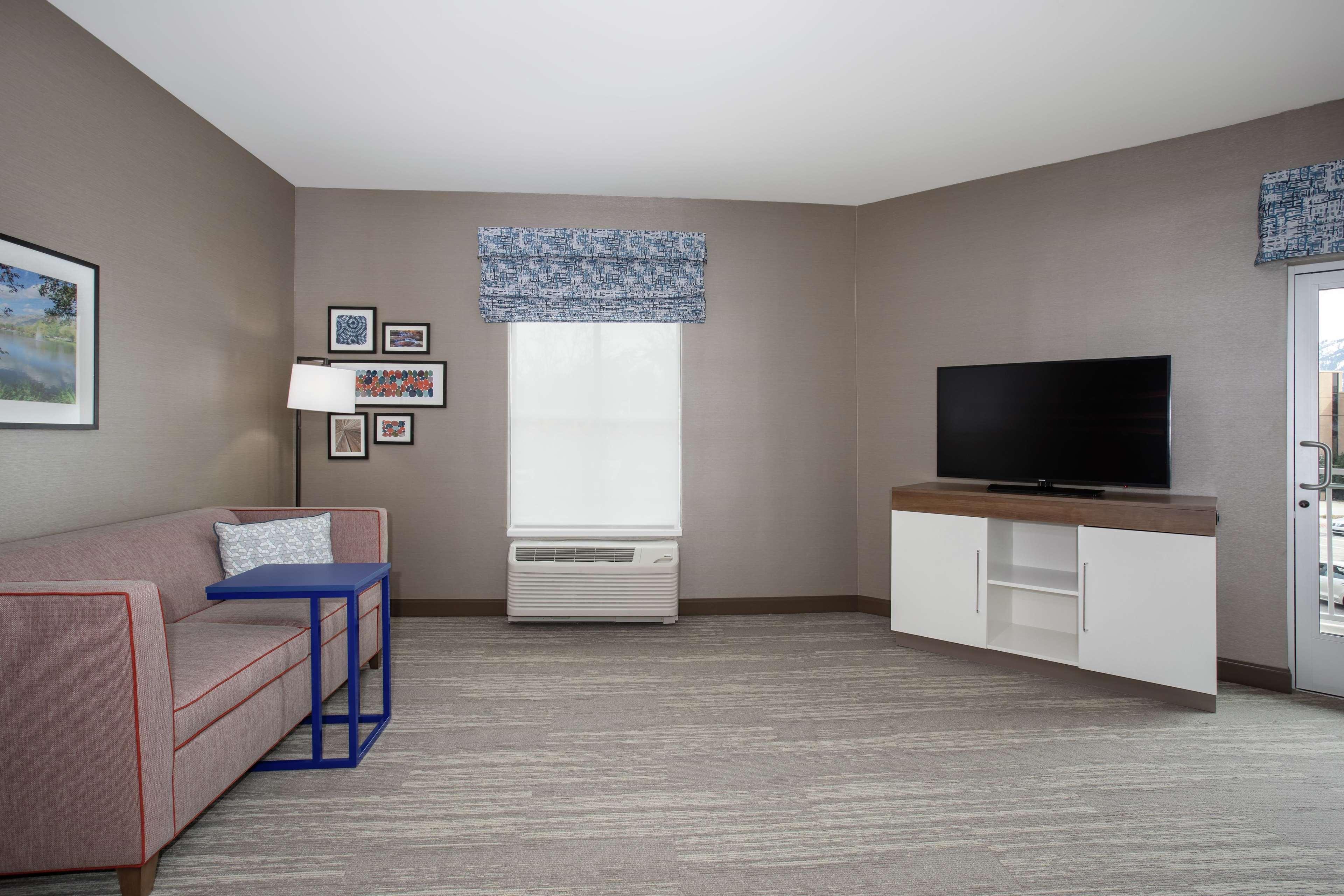 Hampton Inn And Suites Logan, Ut Exteriör bild
